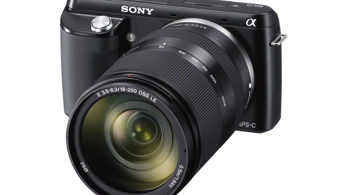 Sony NEX-F3 - nowy członek rodziny ZŁA 1