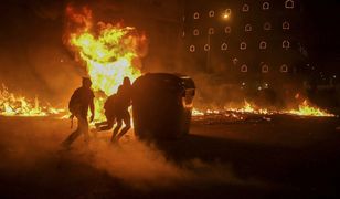 Starcia w Barcelonie.