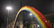 To pewne. Tęcza nie wróci na plac Zbawiciela. Powód może zaskoczyć