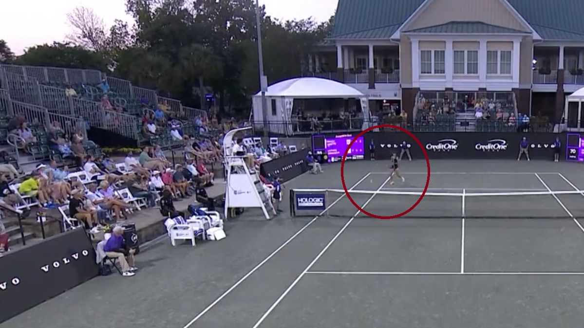 Twitter / WTA / Na zdjęciu: autowe zagranie Warwary Graczewej
