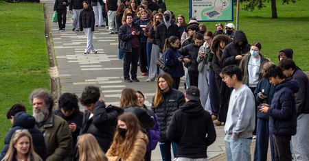 Niespodziewane przypadki na uniwersytecie na Wyspach. "Nowy szczep bakterii"