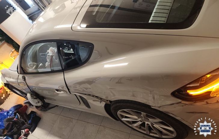 Pijany i bez prawa jazdy. 45-latek w Porsche uciekł po zderzeniu na S7