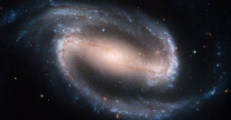 Gwiazda pierwotna. Jest niezwykła i ukazuje jak kształtował się kosmos