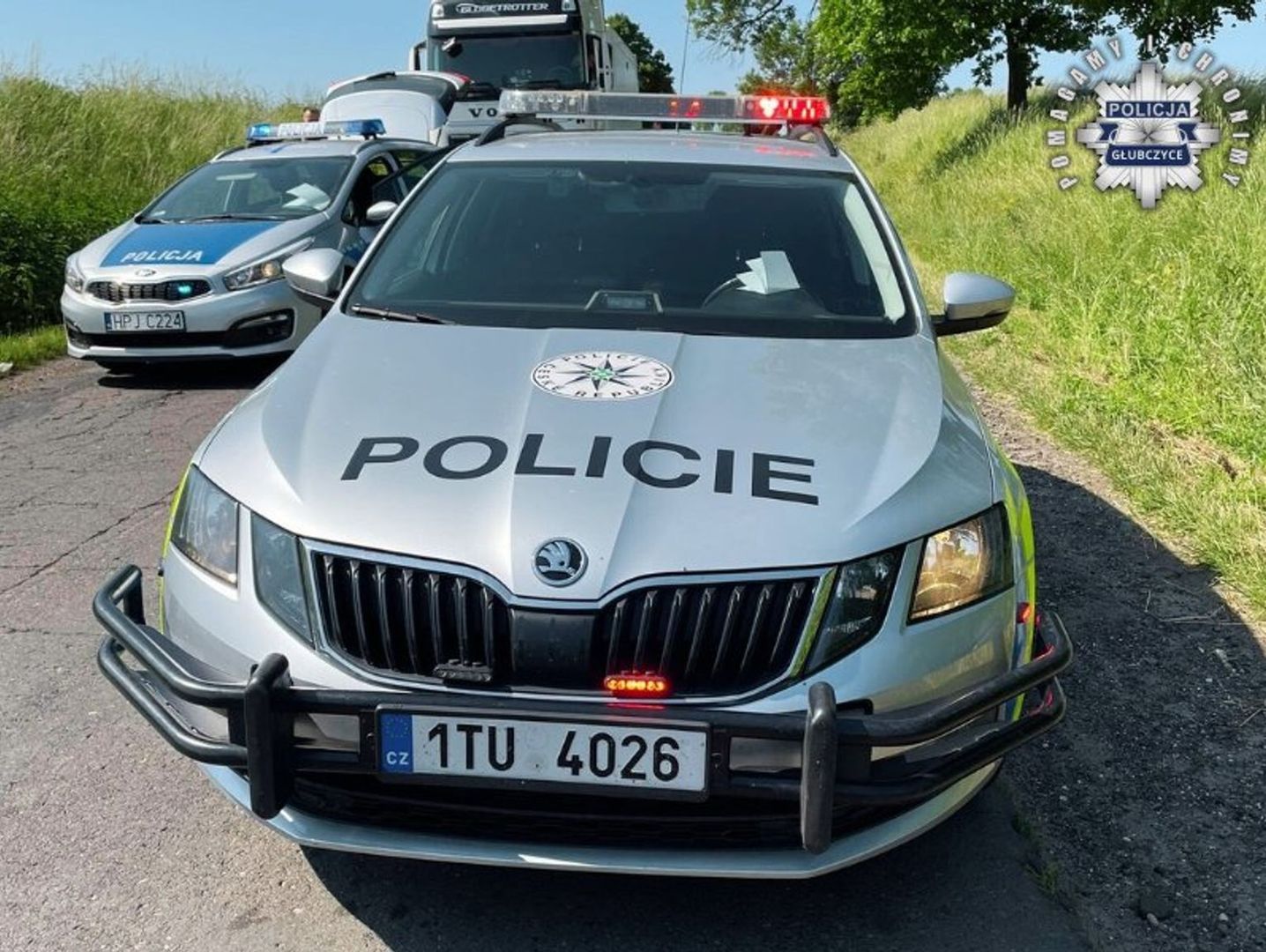 Policyjny pościg na granicy Czech i Polski. Uciekali z narkotykami kradzionym samochodem