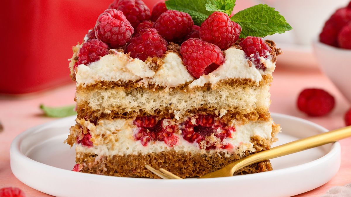 Ciasto bez pieczenia z malinami