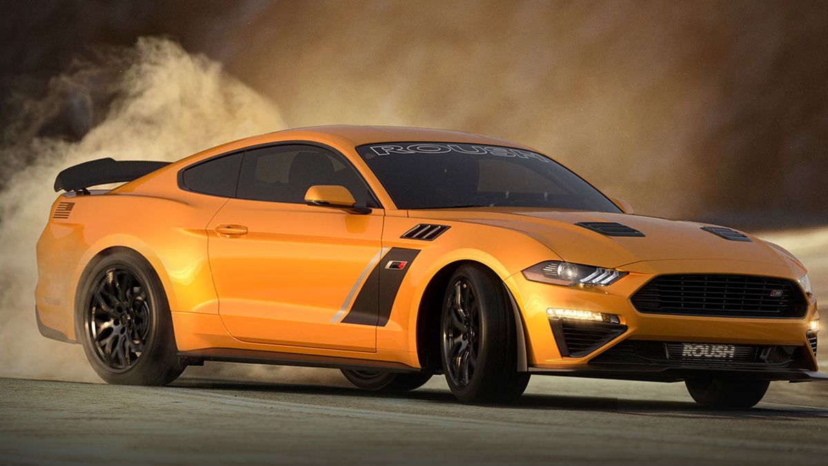 Choć nie jest tak krzykliwy jak Ford Mustang Shelby GT500, pakiet od Roush również potrafi namieszać