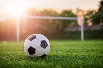 Derby Pomorza Środkowego Oldbojów. Piłkarskie święto w Słupsku