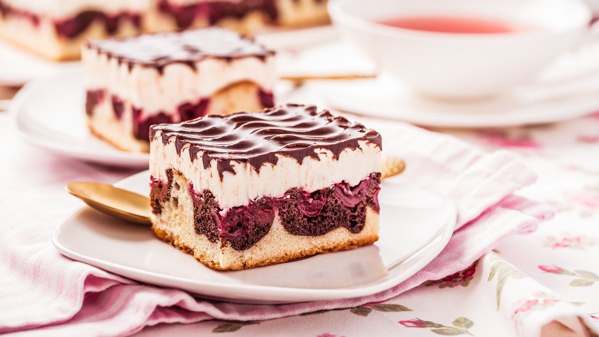 Teściowa na imieniny piecze fale Dunaju. Przepis jest starszy ode mnie, ale wciąż robi furorę