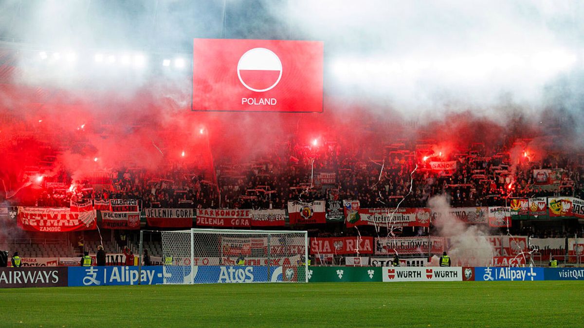 Getty Images / Maciej Rogowski / polscy kibice na stadionie w Kownie