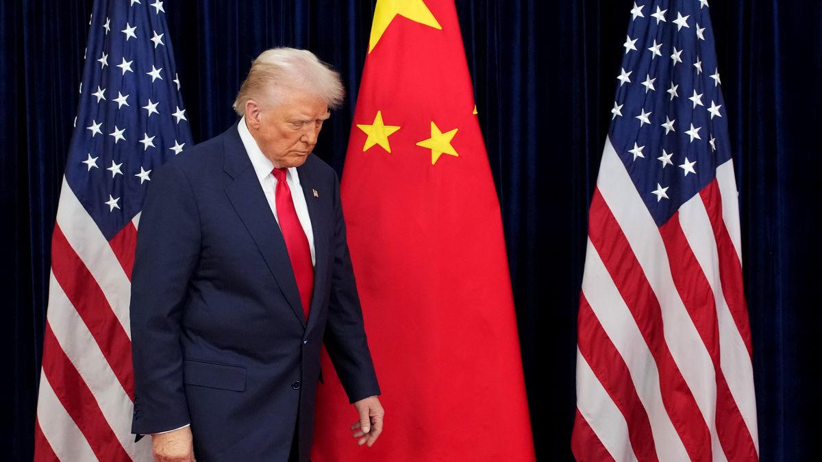 U.S. Donald Trump Meets With China's President Xi In South KoreaBUSAN, SOUTH KOREA - OCTOBER 30: U.S. President Donald Trump prepares to greet Chinese President Xi Jinping ahead of a bilateral meeting at Gimhae Air Base on October 30, 2025 in Busan, South Korea. Trump is meeting Xi for the first time since taking office for his second term, following months of growing tension between both countries. (Photo by Andrew Harnik/Getty Images)Andrew Harnikbestof, topix