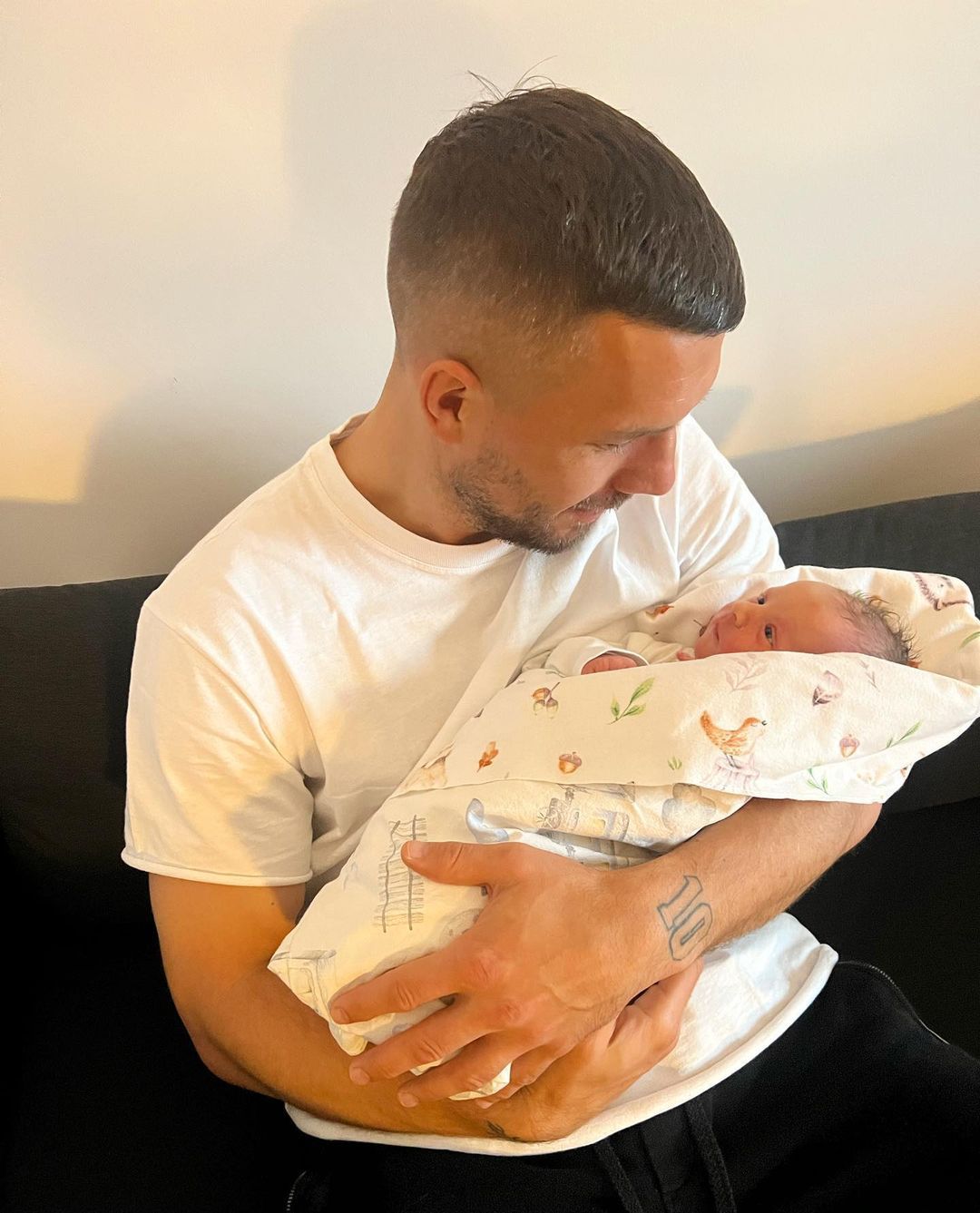 Lukas Podolski z drugą córką