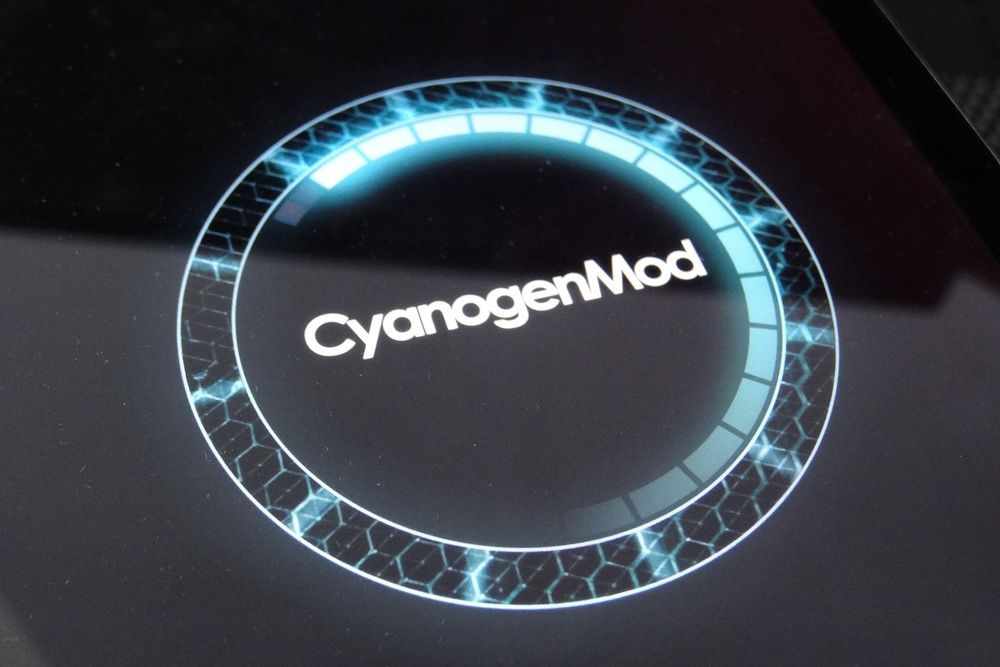 CyanogenMod 11.0 M8 wydany. CMHome stanie się zamiennikiem dla Google Now