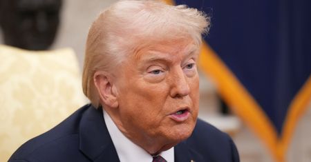 Trump się myli. Zawyża kwotę amerykańskiej pomocy Ukrainie