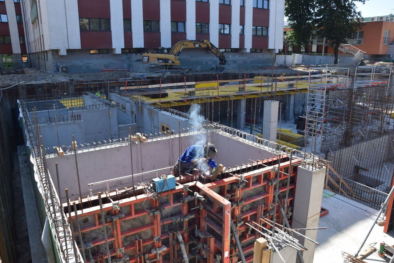 Wielka inwestycja w Gliwicach za ponad 100 milionów złotych. Nowy oddział przy centrum onkologicznym ma już fundamenty. Otwarcie za rok