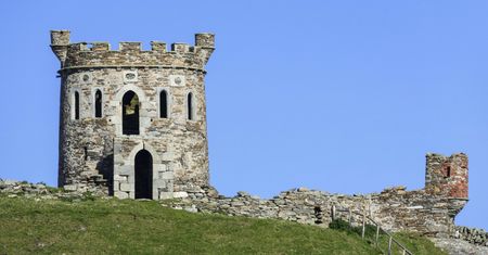 Historyczny zamek dostępny za 30 000 funtów. Jest tylko jeden warunek