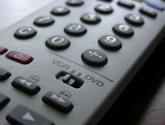 Reklama rośnie, ale wolno. Znów przoduje internet