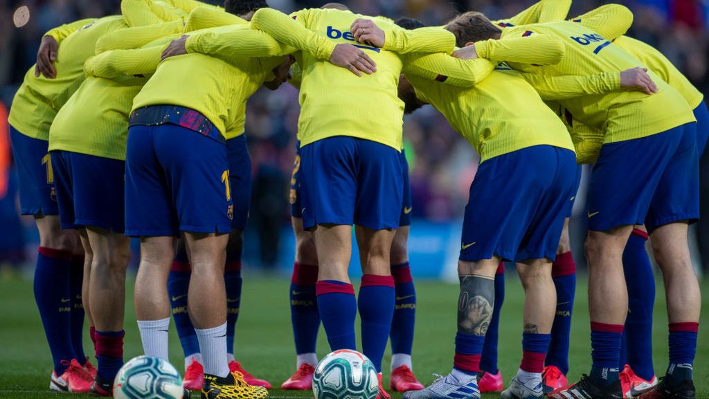Zdjęcie okładkowe artykułu: Getty Images / Tim Clayton/Corbis  / Na zdjęciu: drużyna FC Barcelona