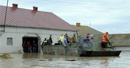 Polska walczy z wielką wodą - relacja z powodzi