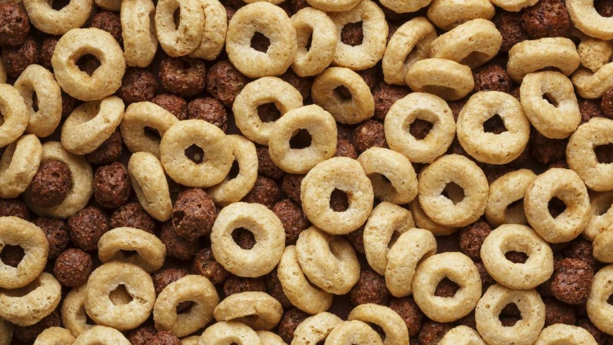 Benzoesan sodu znajduje się w niektórych płatkach śniadaniowych