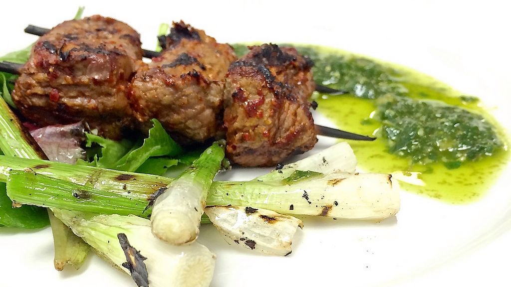 Szybko smażona polędwiczka z jagnięciny nowozelandzkiej (samo mięso)