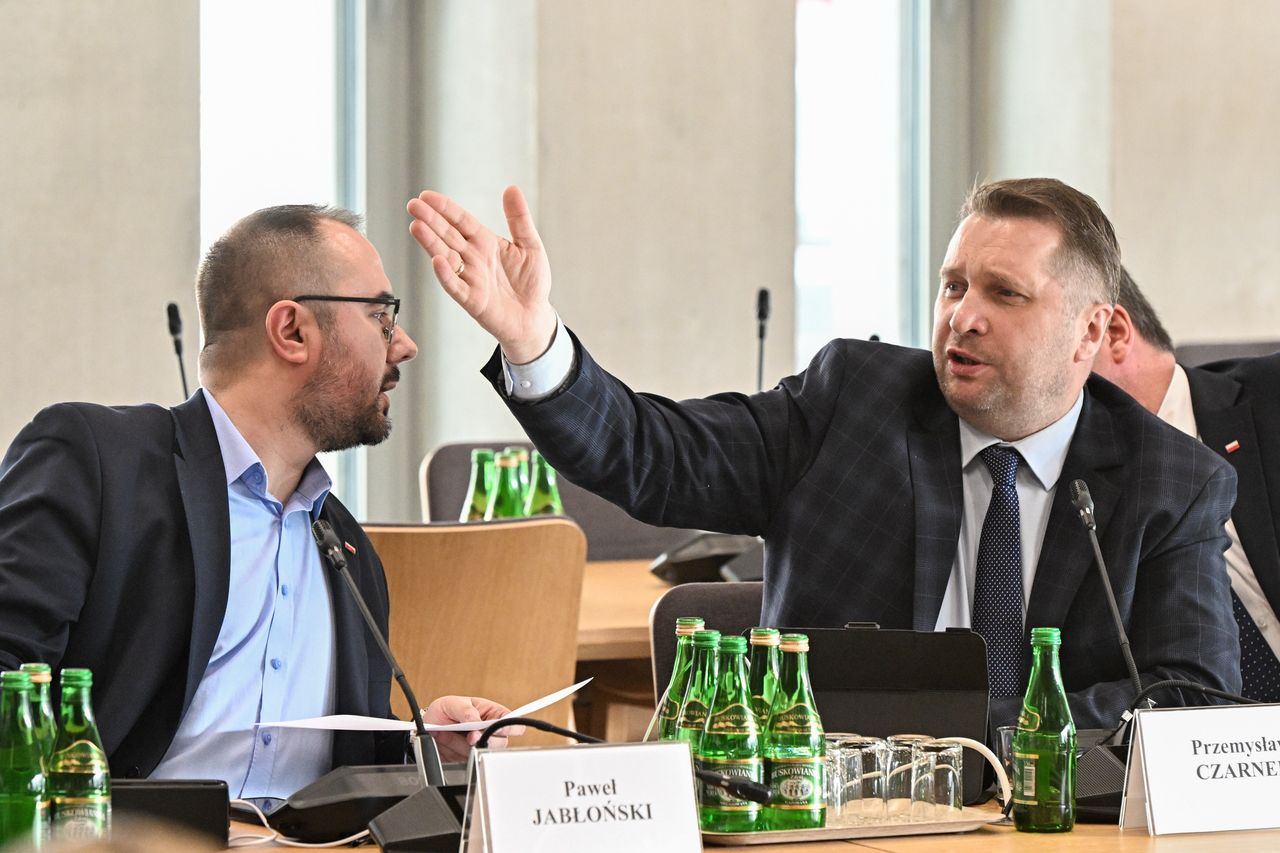Awantura na komisji śledczej. Joński wyłącza mikrofon posłowi PiS