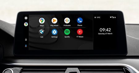 Android Auto ma problem z ciemnym motywem. Zmiana ustawień nie pomaga