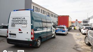 Dramatyczny poranek. Kobieta w stanie krytycznym po potrąceniu przez Mana