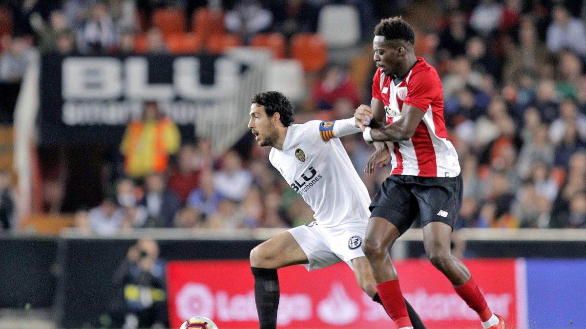 Dani Parejo (z lewej) i Inaki Williams (z prawej)