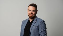 Maciej Kapuściński performance media directorem Freundschaft Commerce