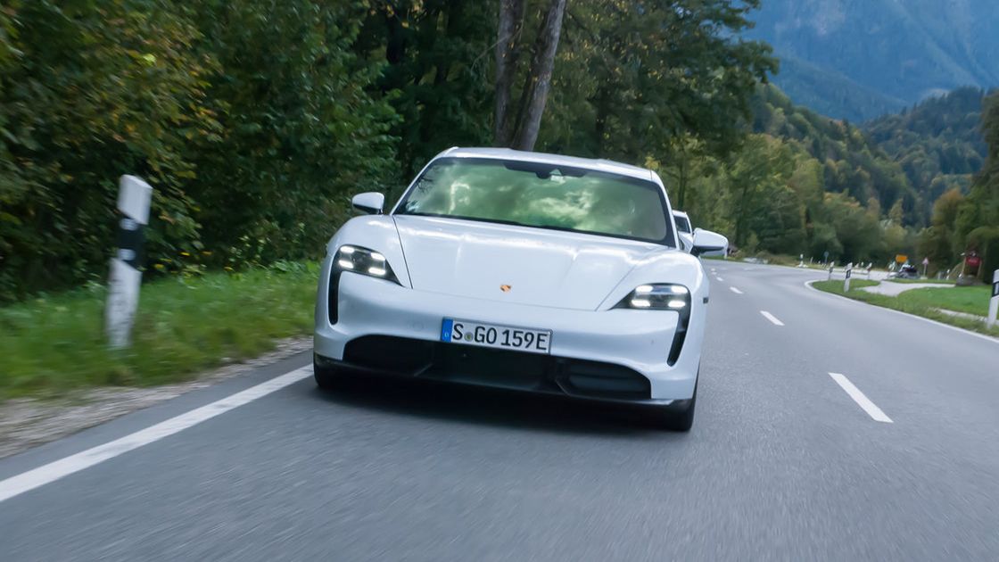 Taycan zdobył serca klientów