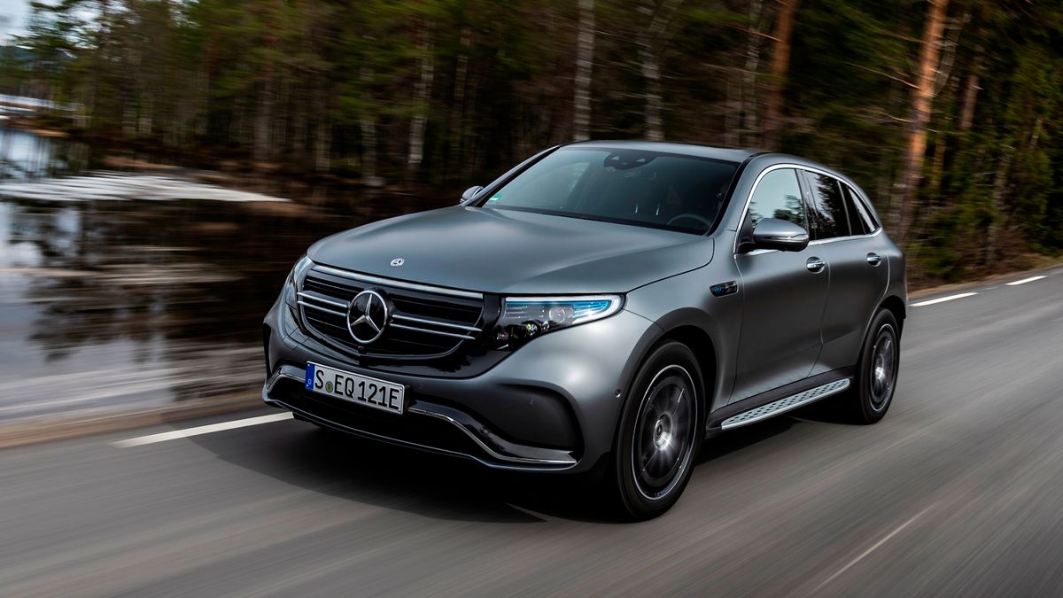 Mercedes-Benz EQC to w pełni elektryczny SUV z ponad 400-konnym napędem.