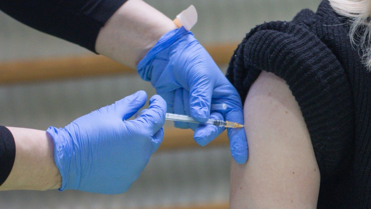 Szczepienie przeciw COVID-19