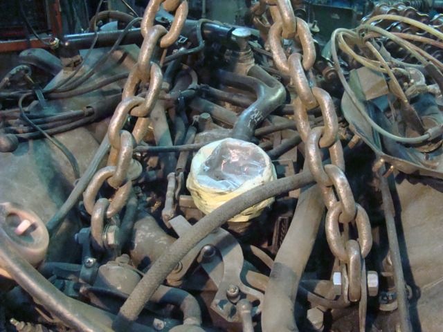 Mercedes 450 SL (R107) - wyjęcie silnika 3