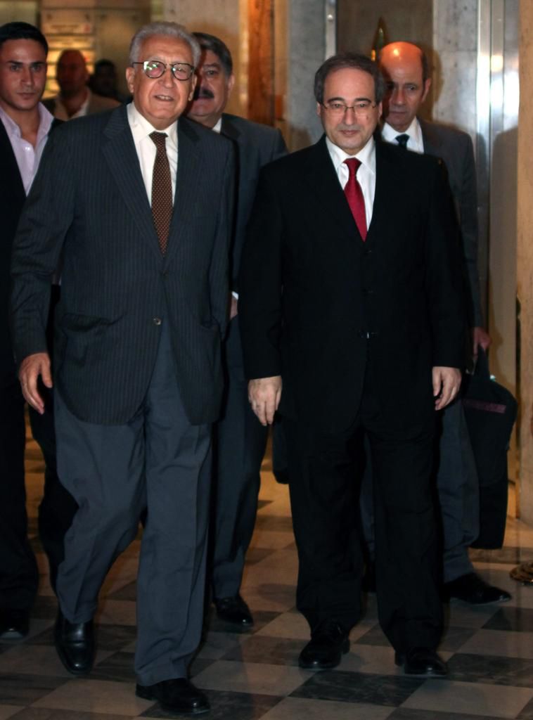 Międzynarodowy mediator Lakhdar Brahimi <br />i wiceminister spraw zagranicznych Syrii Faisal Mekdad