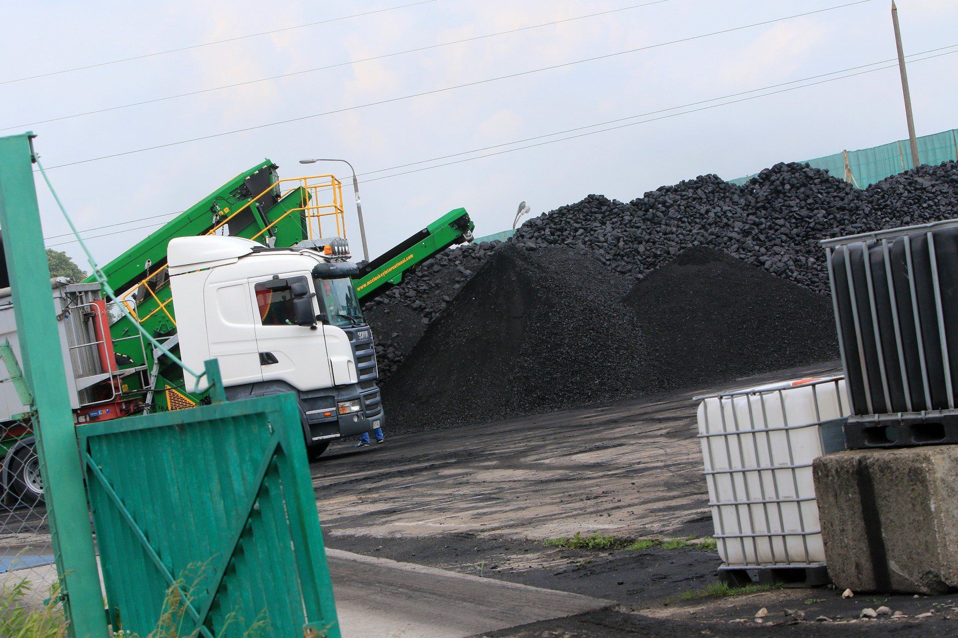 Skład Opału Nowakowski Bytom. Tyle kosztuje węgiel w grudniu 2025