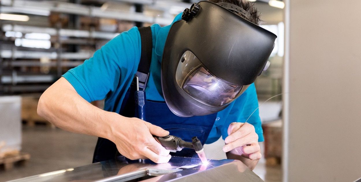 Minimalne wynagrodzenie dla młodych w górę. Od czerwca nowe stawki