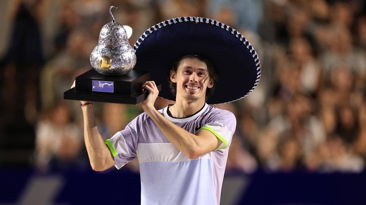 PAP/EPA / DAVID GUZMAN  / Na zdjęciu: Alex de Minaur