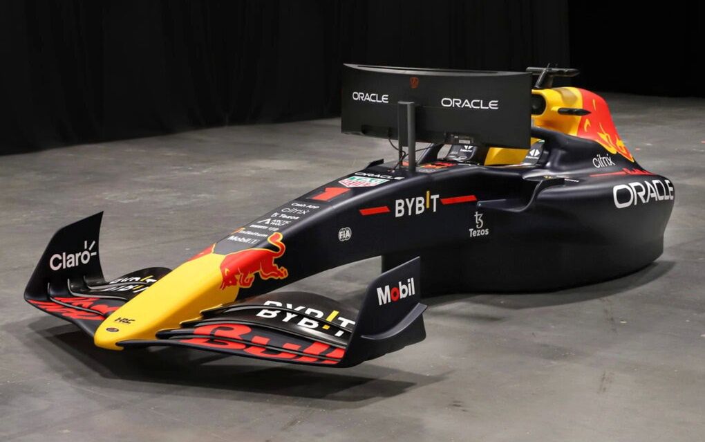 Symulator bolidu Red Bulla na sprzedaż. Kosztuje tyle, co nowe porsche