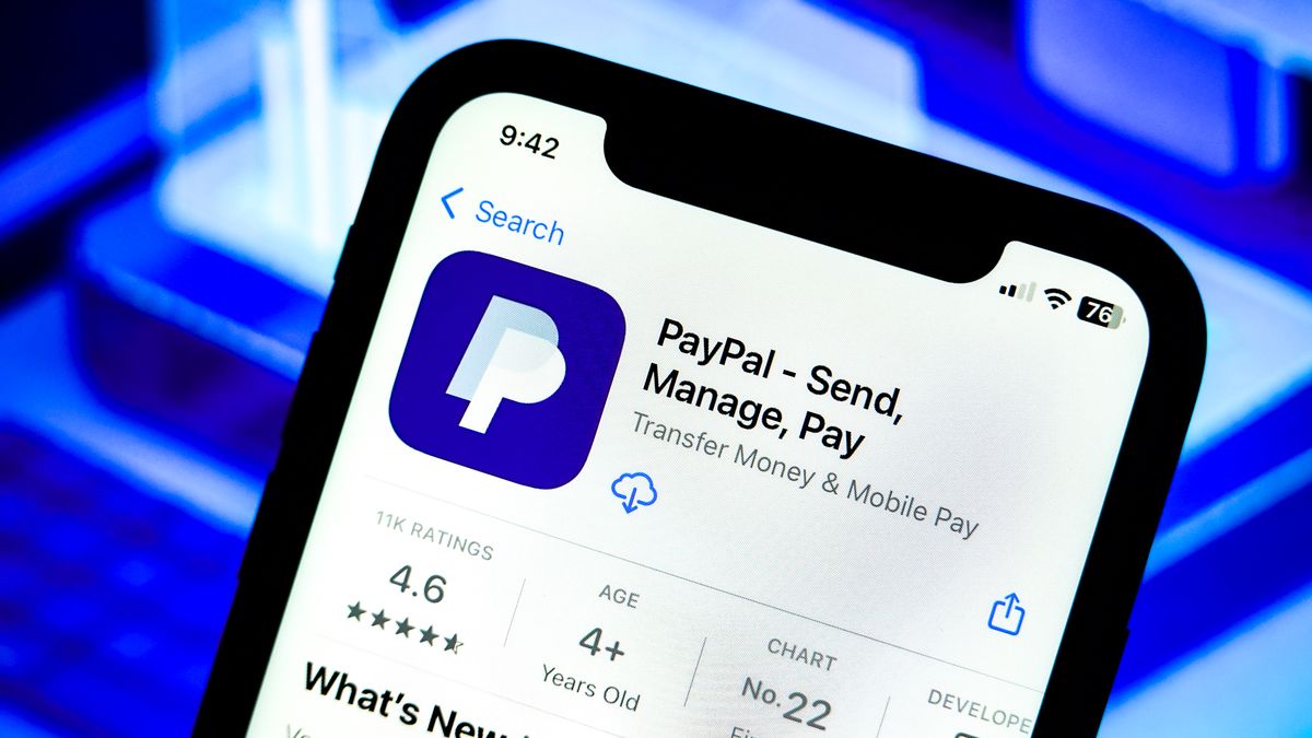 CHINA - 2025/01/17: In this photo illustration, a PayPal app logo is displayed on an iPhone in the Apple Store. (Photo Illustration by Sheldon Cooper/SOPA Images/LightRocket via Getty Images)