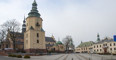 Pogoda w Kielcach. Prognoza na niedzielę 8 lutego. Lekki śnieg i ślisko na drogach