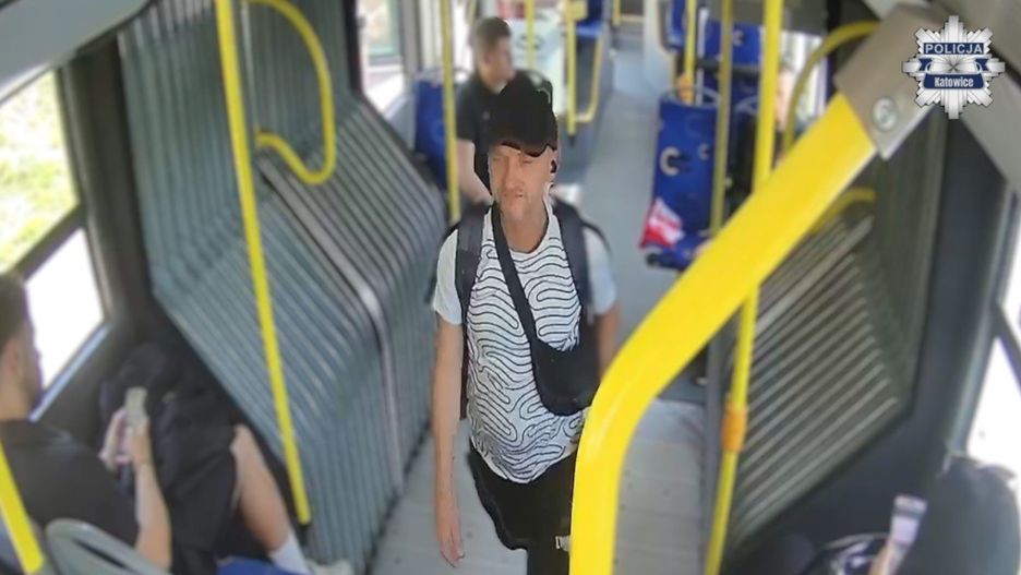 Policja w Katowicach poszukuje sprawcy zniszczenia mienia.