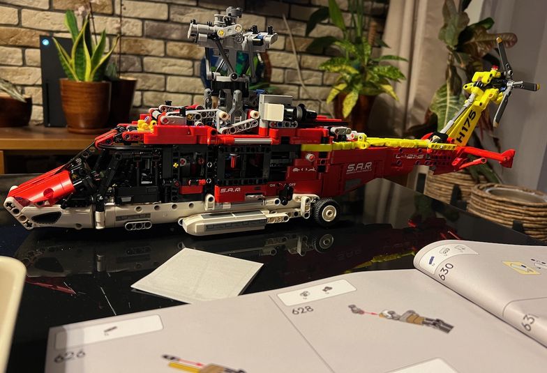 Airbus H175 z klocków LEGO