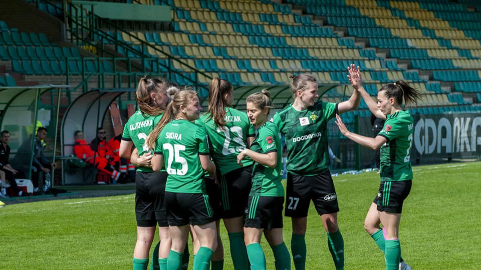Facebook / GKS Górnik Łęczna - Piłka Nożna Kobiet / Na zdjęciu: piłkarki Górnika Łęczna