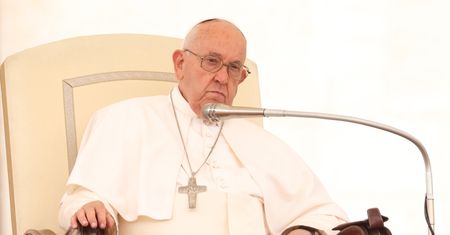 Biskup oskarżony o schizmę. Czy Kościół czeka rozłam?