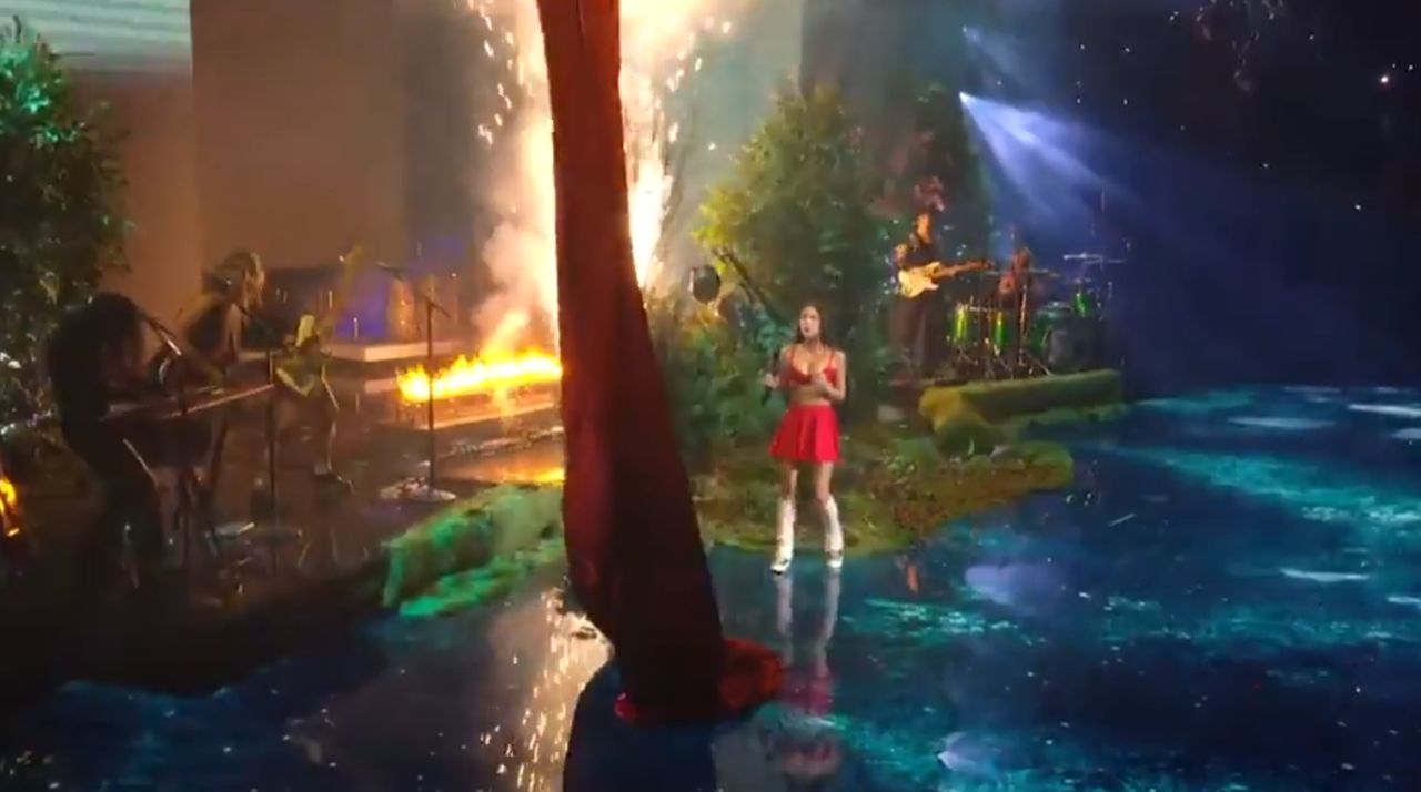 Kontrolowany "wypadek" na scenie MTV Video Music Awards