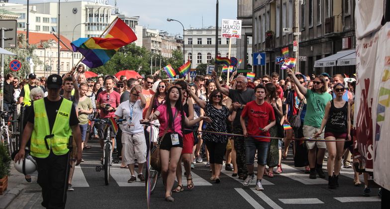 Parada Równości skończyła przemarsz ulicami Warszawy