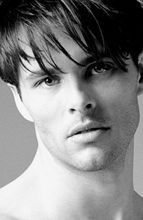 "Rockefeller Plaza 30": James Marsden wśród gwiazd
