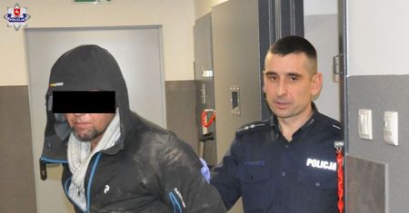 Uciekał przed policjantami. Miał przy sobie dubeltówkę