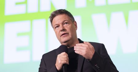 "Wstąpiłby do wojska". Minister gospodarki Niemiec mówi o zbrojeniach