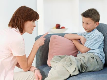 Rodzice apodyktyczni mają zły wpływ na dzieci